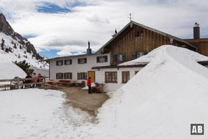 Die Steinlingalm: Stützpunkt für die Kampenwand-Besteigung