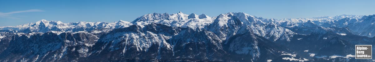 Aussicht vom Gipfel des Sonntagshorns auf die Berchtesgadener Alpen