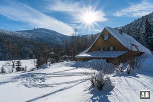 Skitour Großer Arber: Das idyllisch gelegene Seehäusl am Kleinen Arbersee.