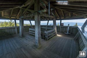 Auf dem Aussichtsturm am Geißkopf