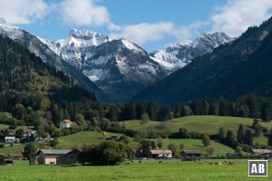 Der winterlich angezuckerte Schneck (links) und der Große Wilde (rechts)