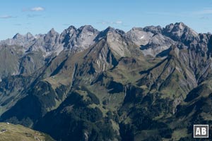 Der Allgäuer Hauptkamm im Zoom