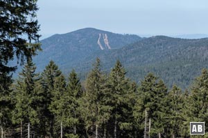 Ein erster Blick auf den Kaitersberg mit demGroßen Riedelstein.