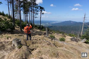 Wanderung Heugstatt Enzian: Tiefblick vom Aufstieg zum Heugstatt ins Zellertal.