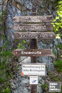 Die Wanderroute ist gut beschildert - Wegweiser sollten aber konzentriert studiert werden