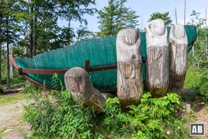 Die Gläserne Arche schmückt den Wegesrand beim Aufstieg zum Lusen-Gipfel