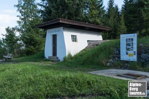 Auf Höhe der Baulichkeiten der Oberstdorfer Wasserversorgung...