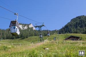 Wir flanieren an der Jenner-Mittelstation vorbei und betreten das freie Terrain der Wasserfallalm