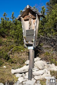 Wegkreuz auf dem Höhensteig zum Fellhorn.