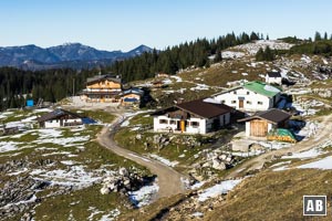 Auf dem Weg zum Fellhorn: Die Eggenalm mit dem Straubinger Haus