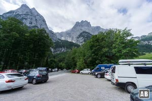 Startpunkt: Der Wanderplatz an der Griesner Alm - am Ende des Kaiserbachtals