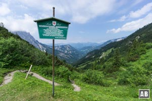 Blick vom Stripsenjoch hinunter ins Kaisertal Richtung Kufstein