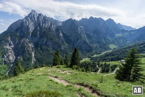 Die Rundwanderung garantiert gewaltige Einblick in den Wilden Kaiser