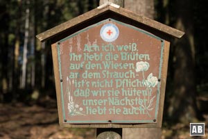 Pfiffiger Reim mit erstem Hintergrund - angeschlagen an der Vogelsangstraße