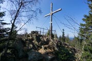 Gipfelkreuz am Klosterstein - höchster Punkt am Vogelsang